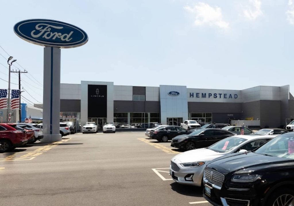 Ford Dealership in Milwaukee