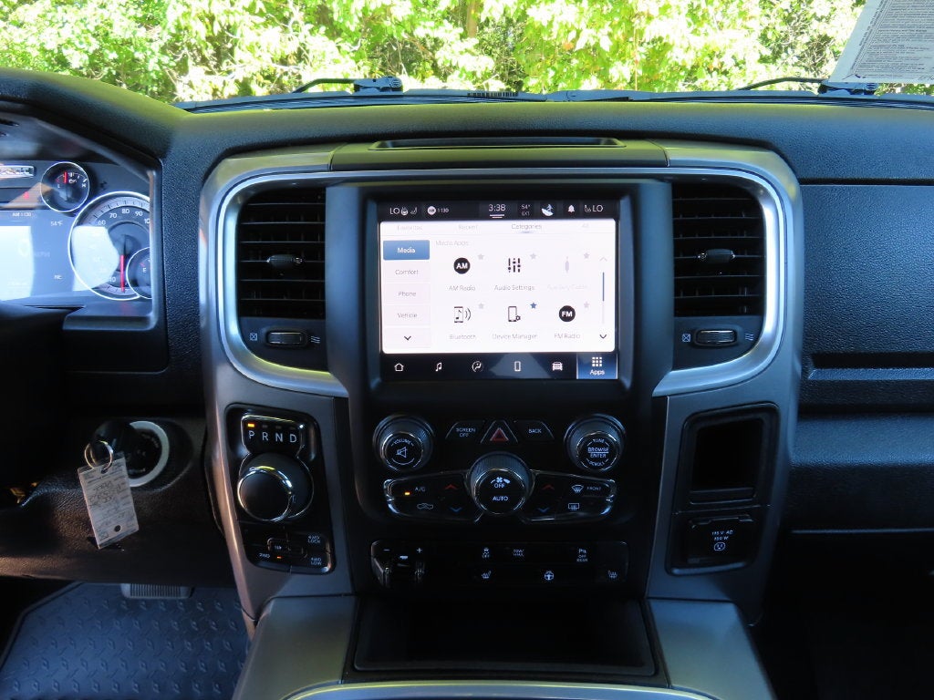 2024 RAM 1500 Classic Warlock Quad Cab 4x4 6'4" Box