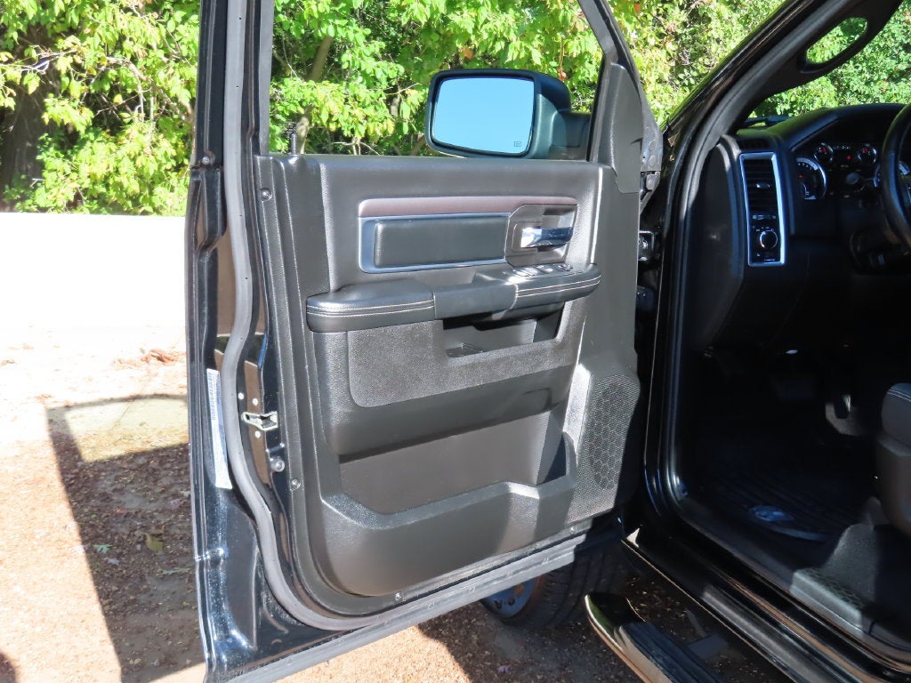 2024 RAM 1500 Classic Warlock Quad Cab 4x4 6'4" Box