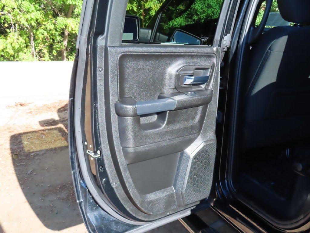 2024 RAM 1500 Classic Warlock Quad Cab 4x4 6'4" Box