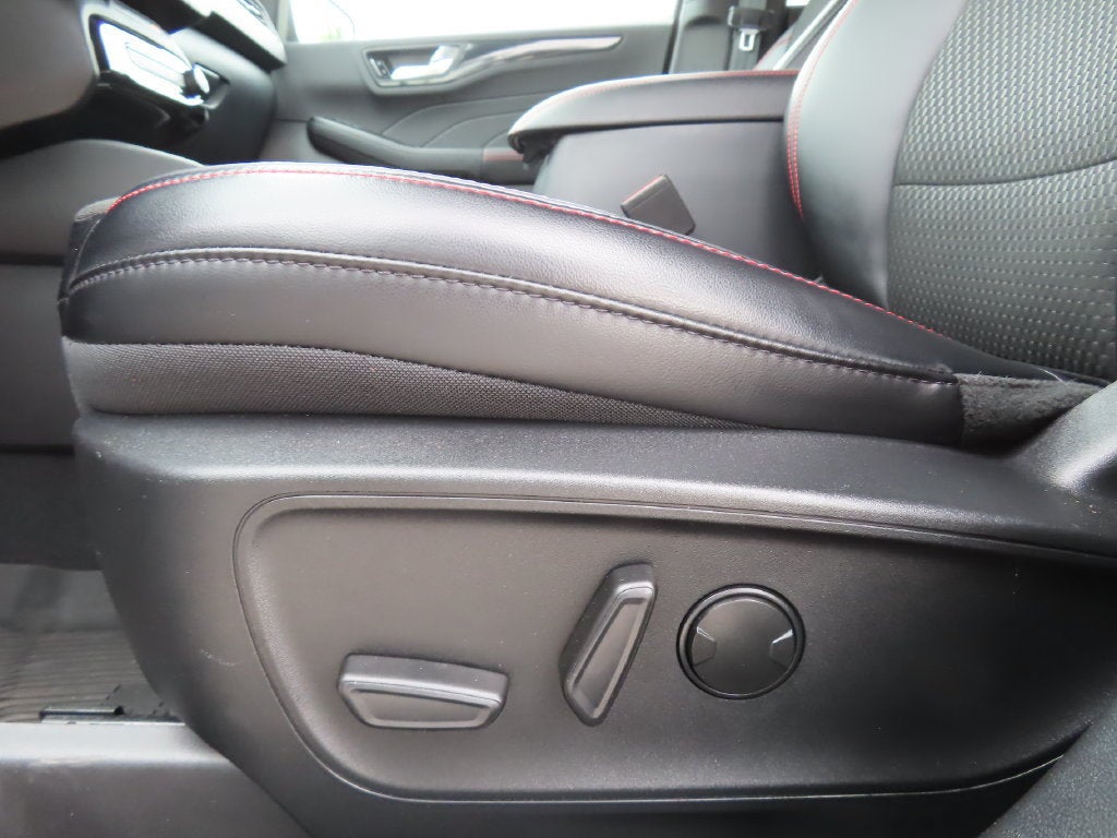 2023 Ford Escape ST-Line - Photo 7