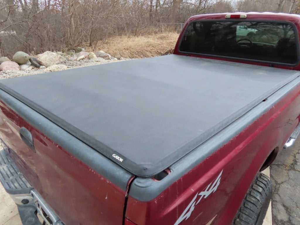 2004 Ford Super Duty F-350 SRW XL