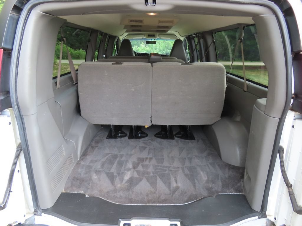 2017 Chevrolet Express Passenger 3500 LT
