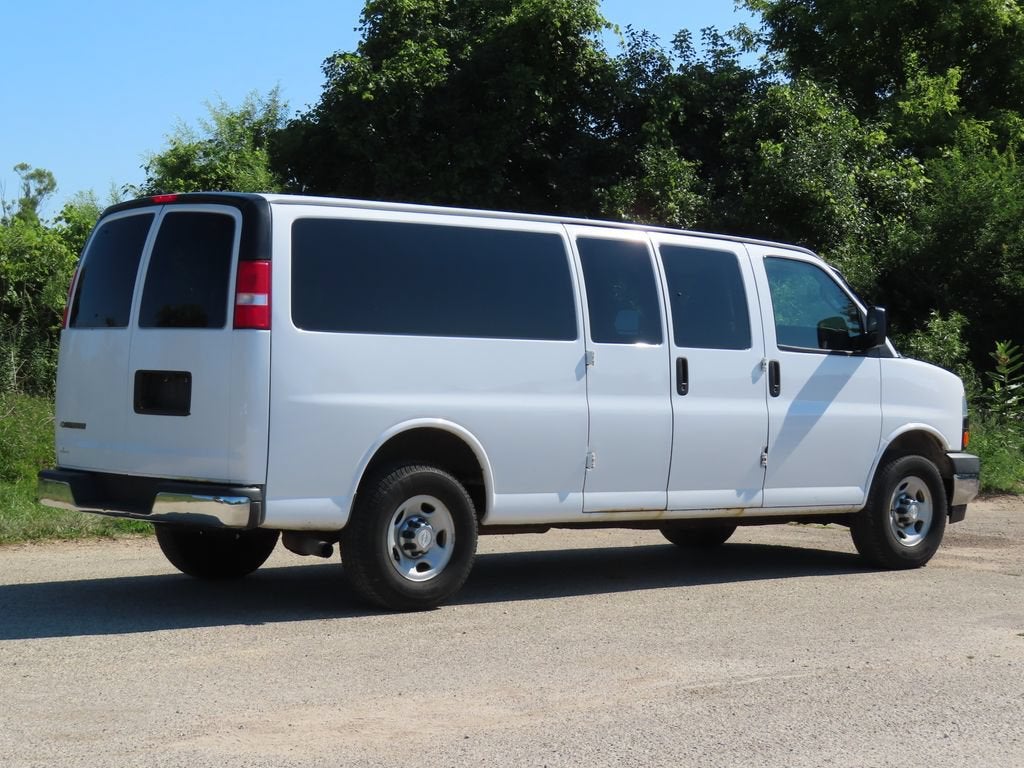 2017 Chevrolet Express Passenger 3500 LT