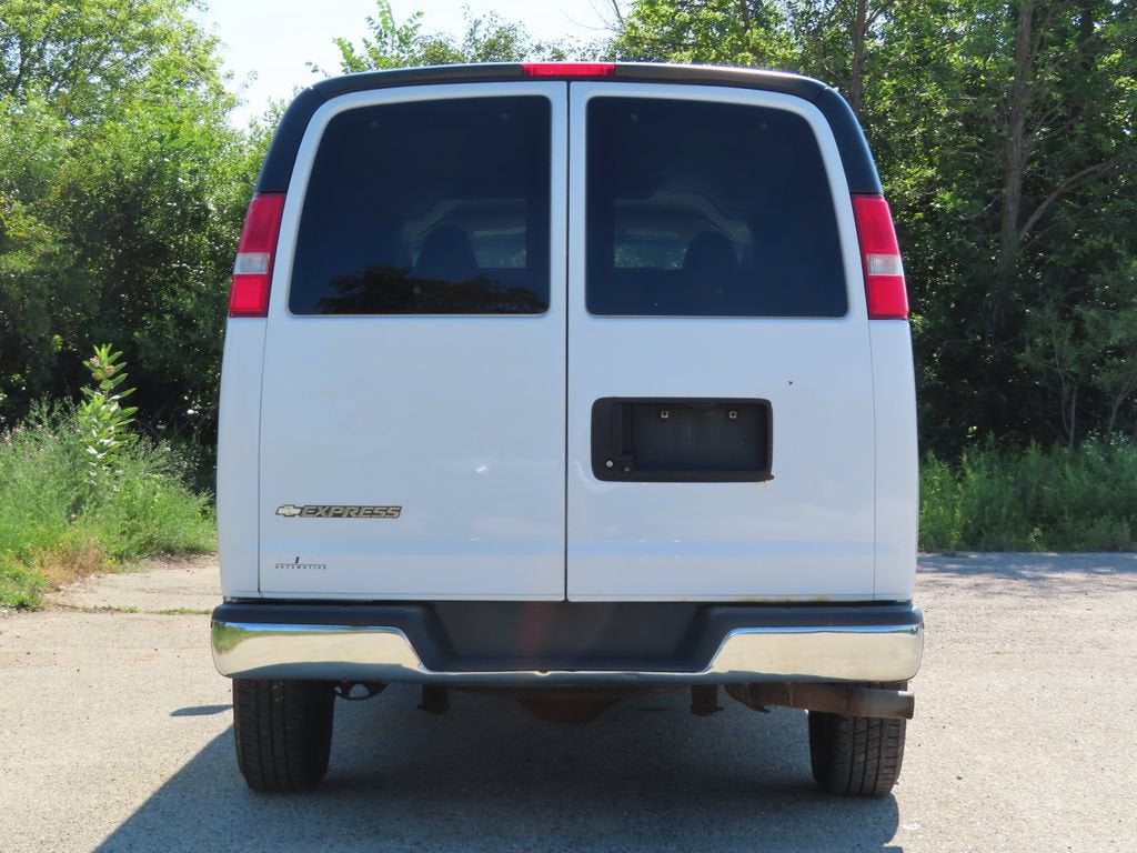 2017 Chevrolet Express Passenger 3500 LT