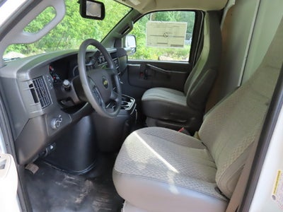 2026 Chevrolet Express Cutaway 3500 1WT