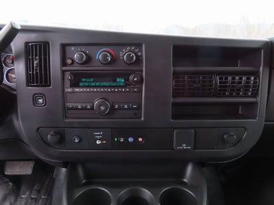 2025 Chevrolet Express Cutaway 3500 1WT