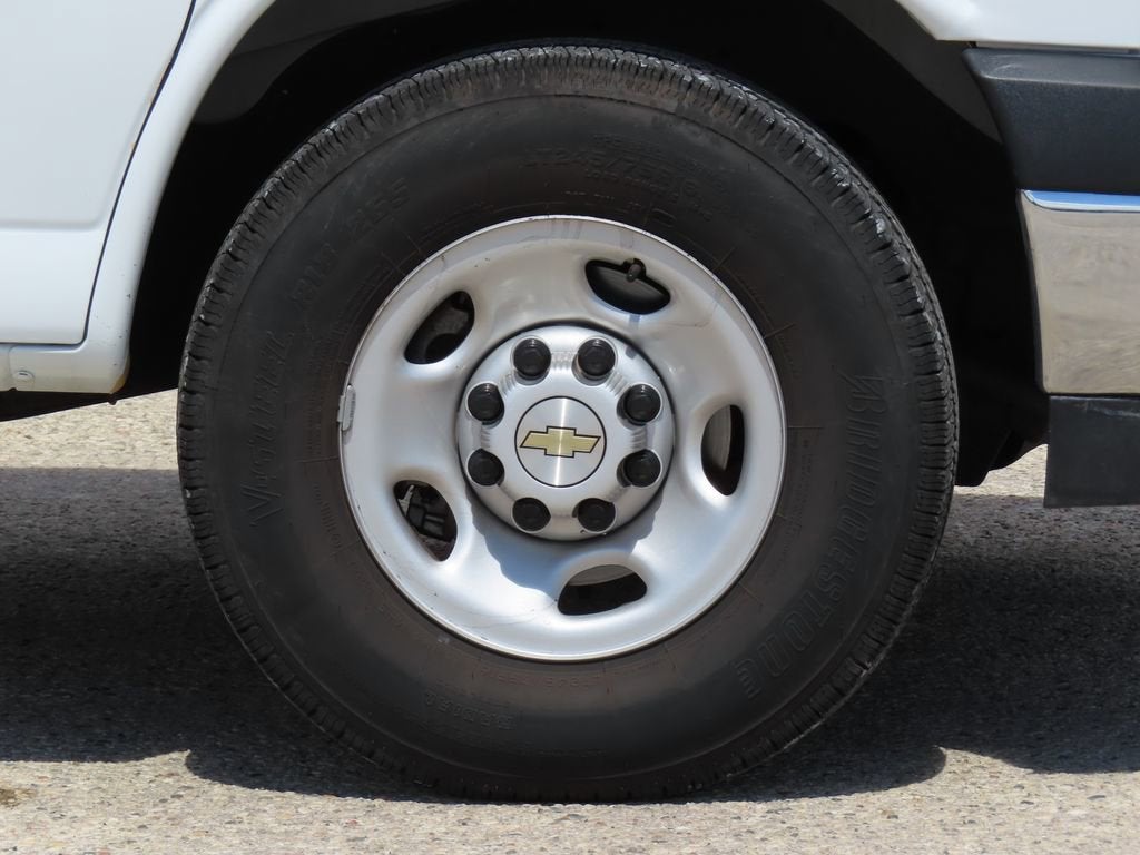 2025 Chevrolet Express Cutaway 3500 Work Van