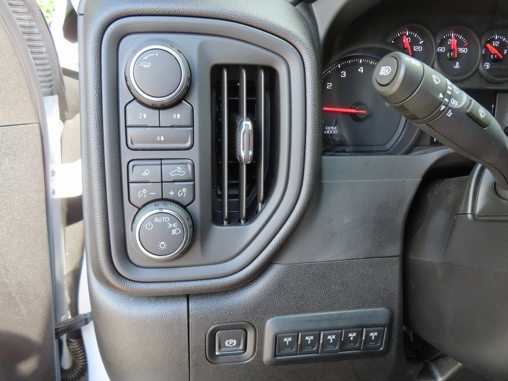 2025 Chevrolet Silverado 3500 HD Chassis Cab Work Truck