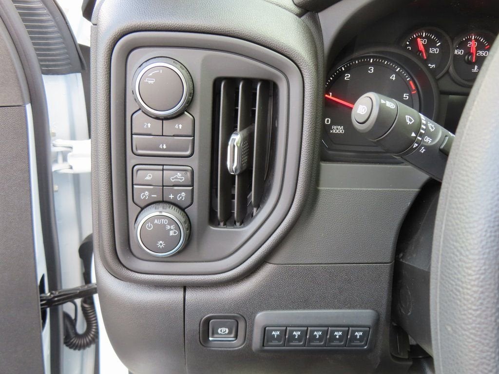 2025 Chevrolet Silverado 3500 HD Chassis Cab Work Truck