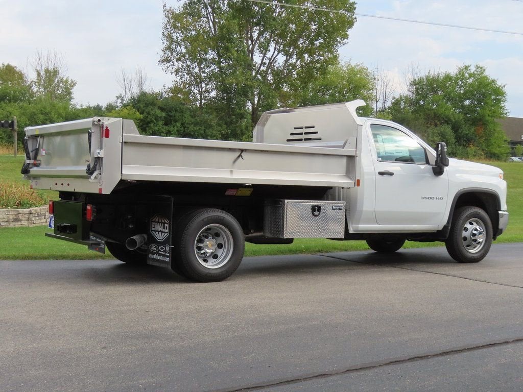 2025 Chevrolet Silverado 3500 HD Chassis Cab Work Truck