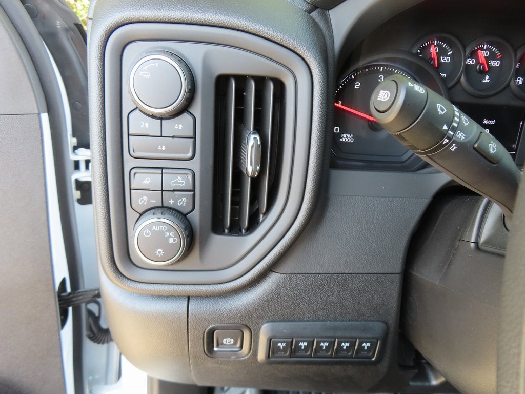 2025 Chevrolet Silverado 3500 HD Chassis Cab Work Truck