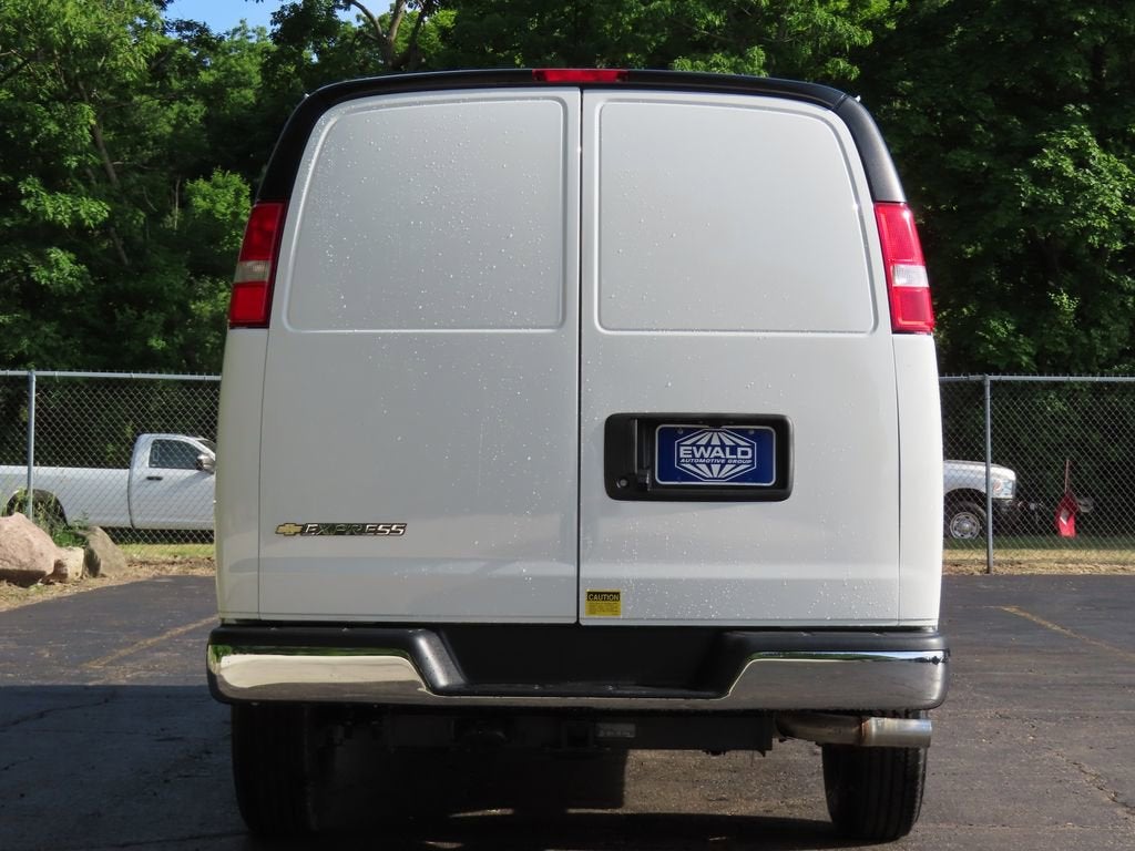 2026 Chevrolet Express Cargo WT