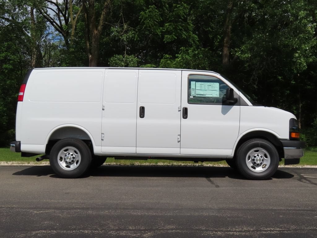2026 Chevrolet Express Cargo WT