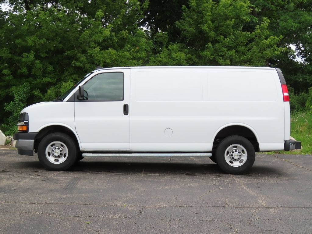 2024 Chevrolet Express Cargo 2500 WT
