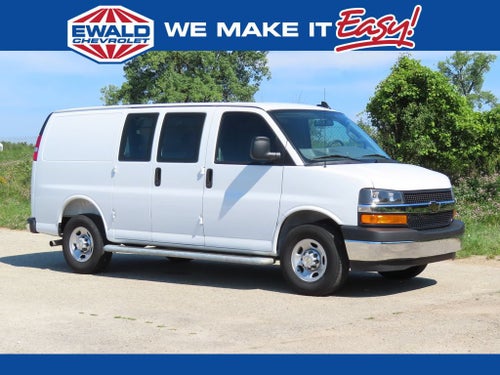 2025 Chevrolet Express Cargo WT
