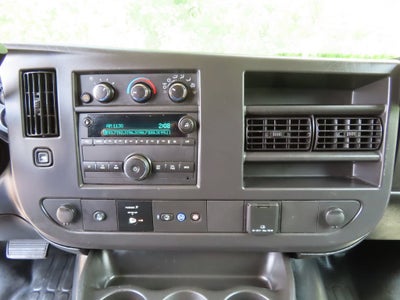 2025 Chevrolet Express Cargo WT