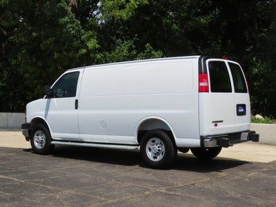 2025 Chevrolet Express Cargo WT