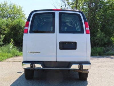2025 Chevrolet Express Cargo WT