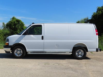 2025 Chevrolet Express Cargo WT