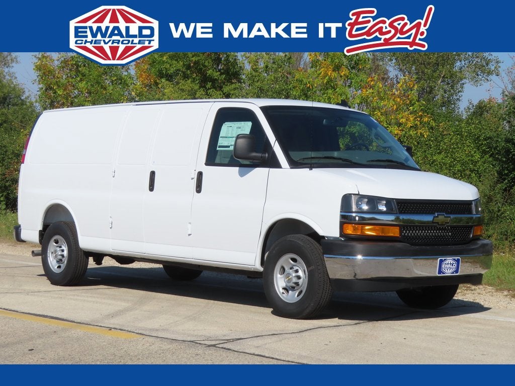 2025 Chevrolet Express Cargo 2500 WT