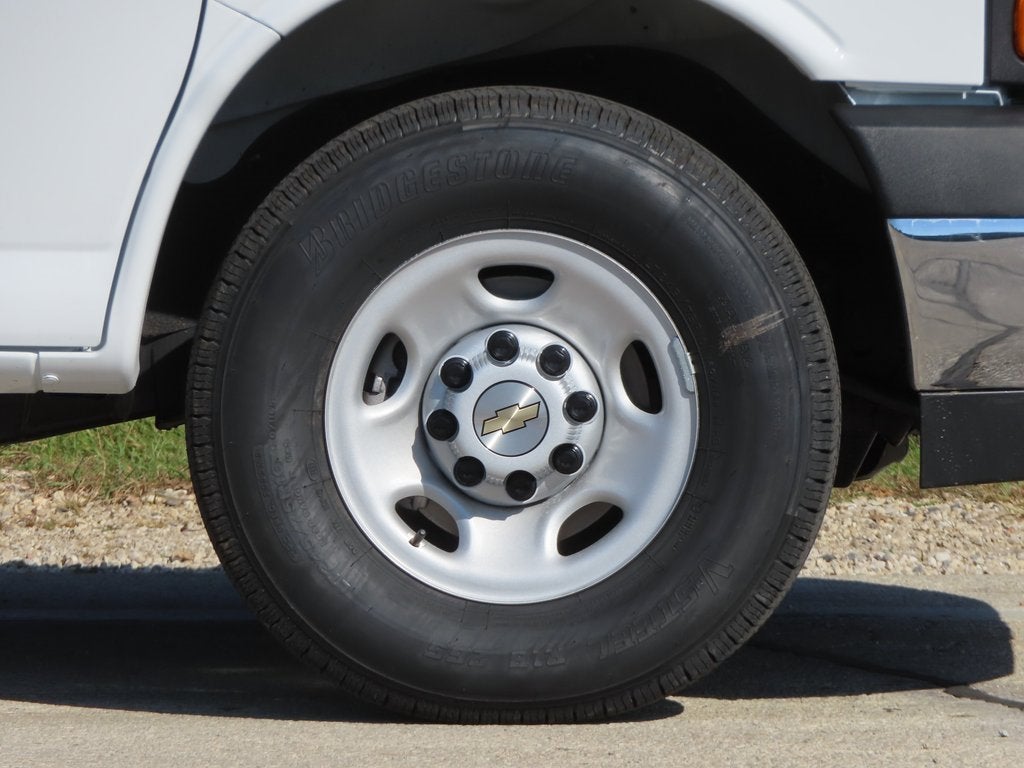 2025 Chevrolet Express Cargo 2500 WT