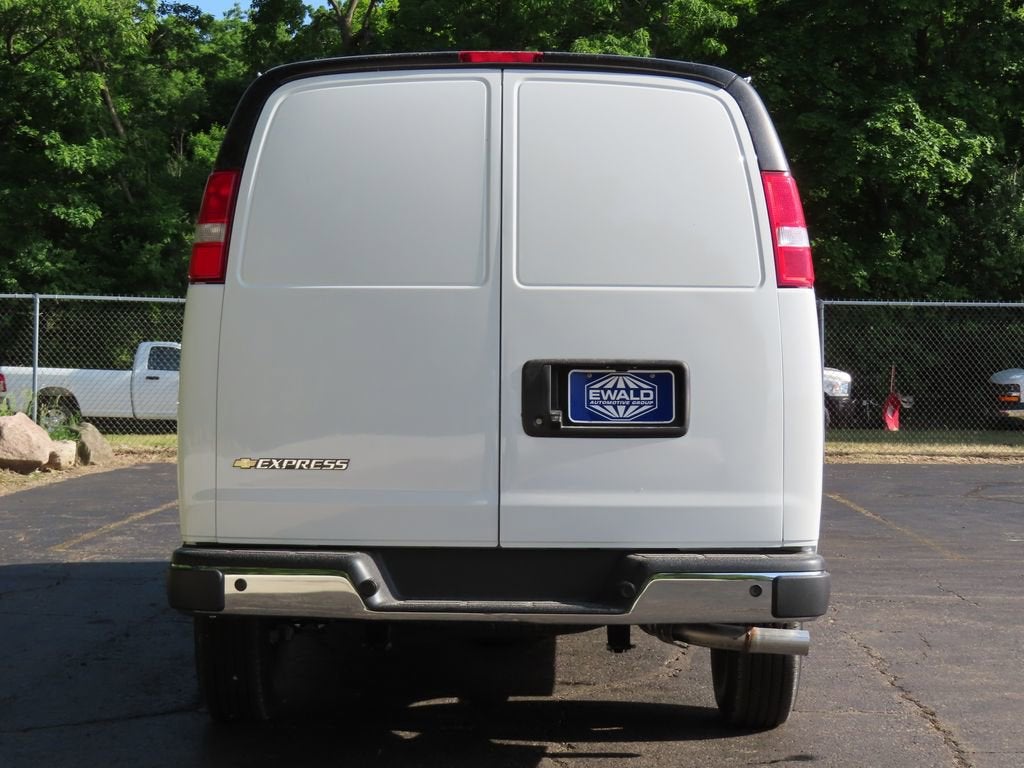 2026 Chevrolet Express Cargo WT