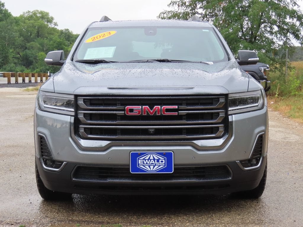 2023 GMC Acadia AT4