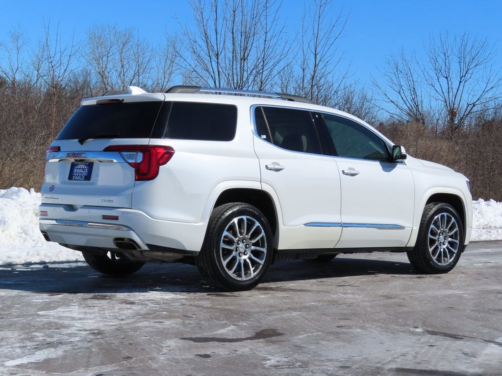 2022 GMC Acadia Denali