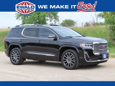 2023 GMC Acadia Denali