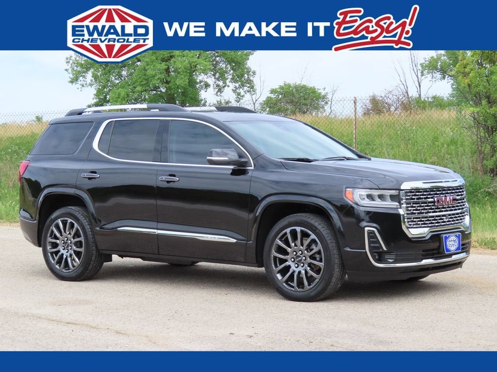 2023 GMC Acadia Denali