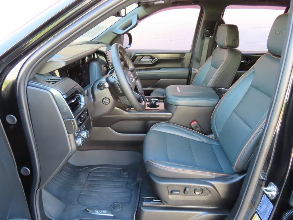 2025 GMC Yukon AT4