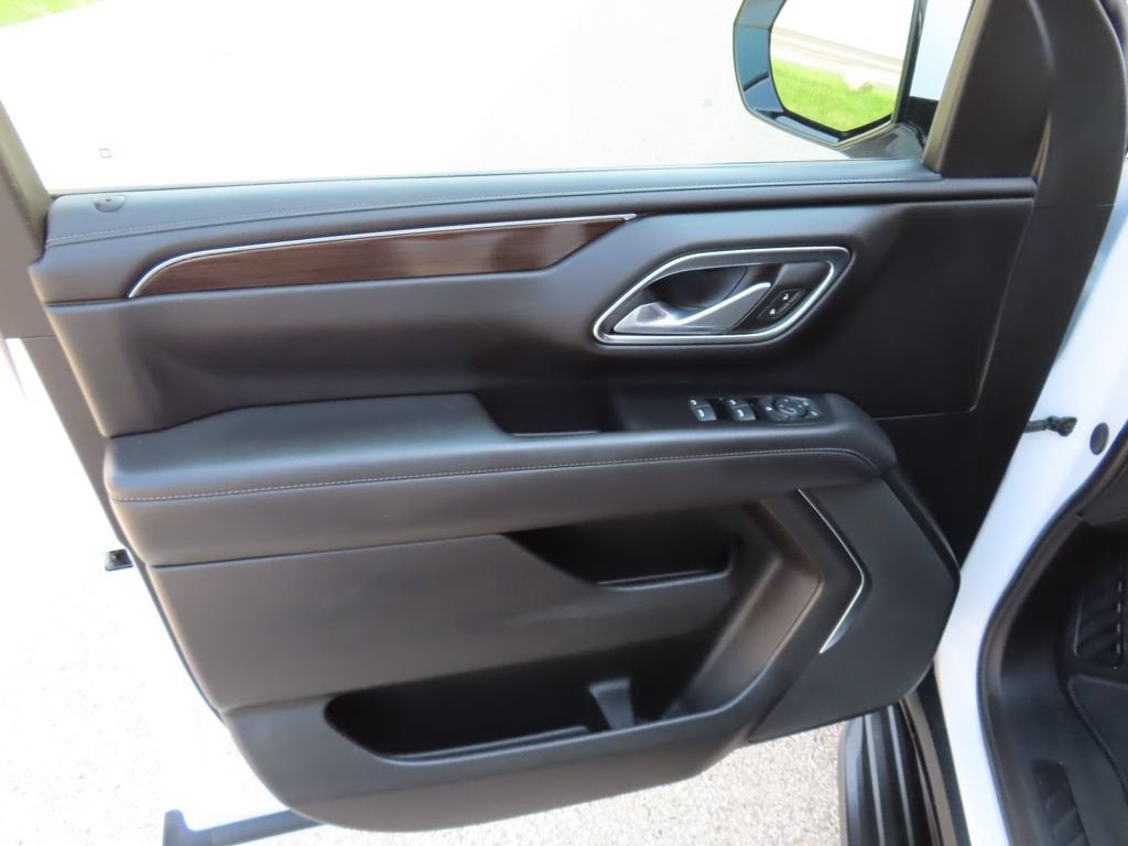 2024 GMC Yukon XL SLE