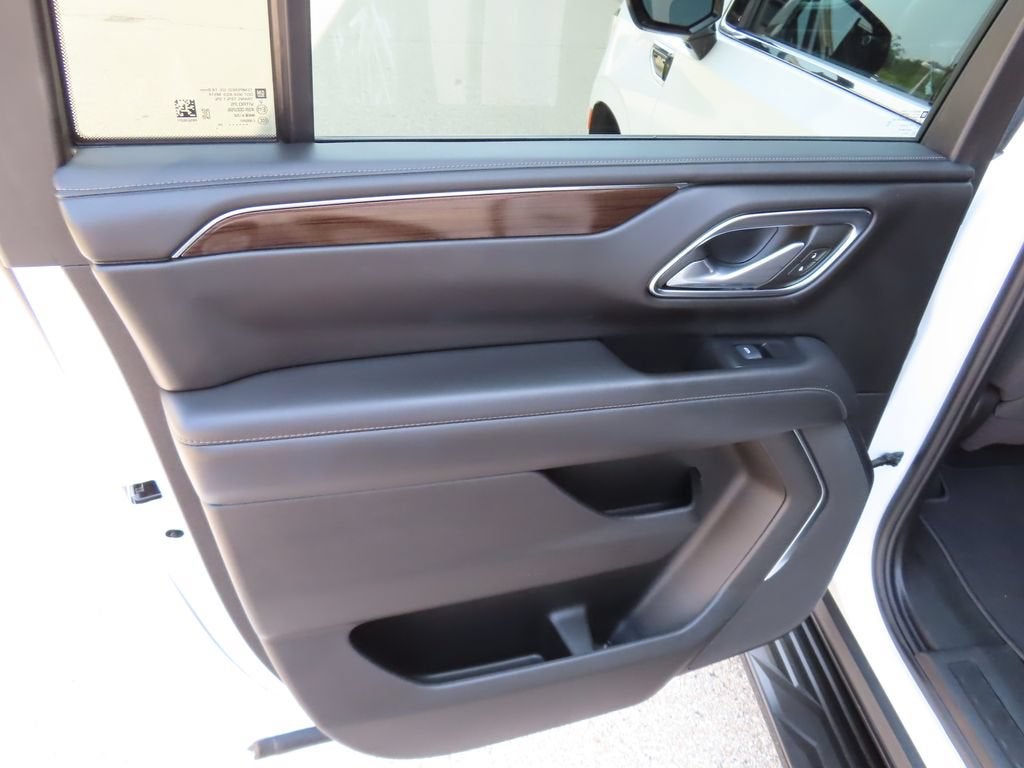 2024 GMC Yukon XL SLE