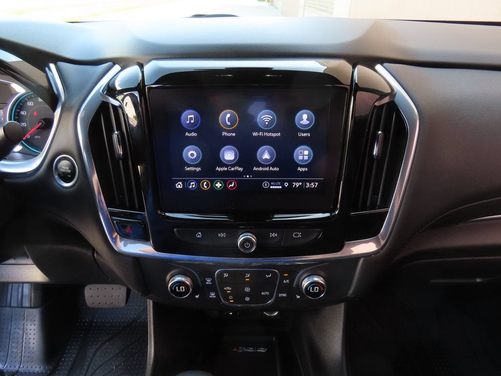 2022 Chevrolet Traverse LT Cloth