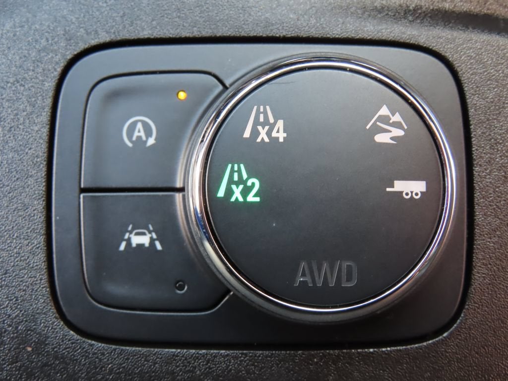 2022 Chevrolet Traverse LT Cloth