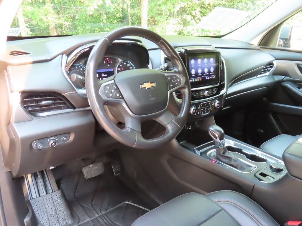 2021 Chevrolet Traverse LT Leather