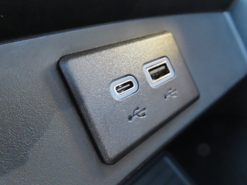 2027 Chevrolet Suburban LT