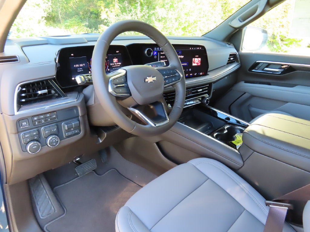 2027 Chevrolet Suburban LT
