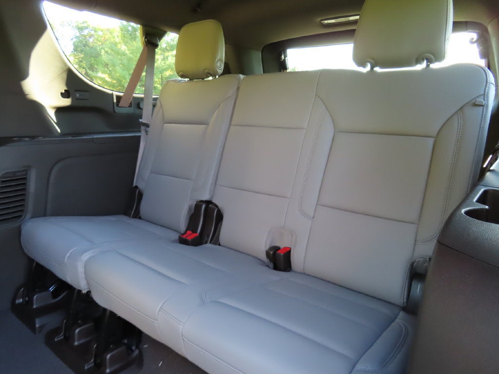 2027 Chevrolet Suburban LT