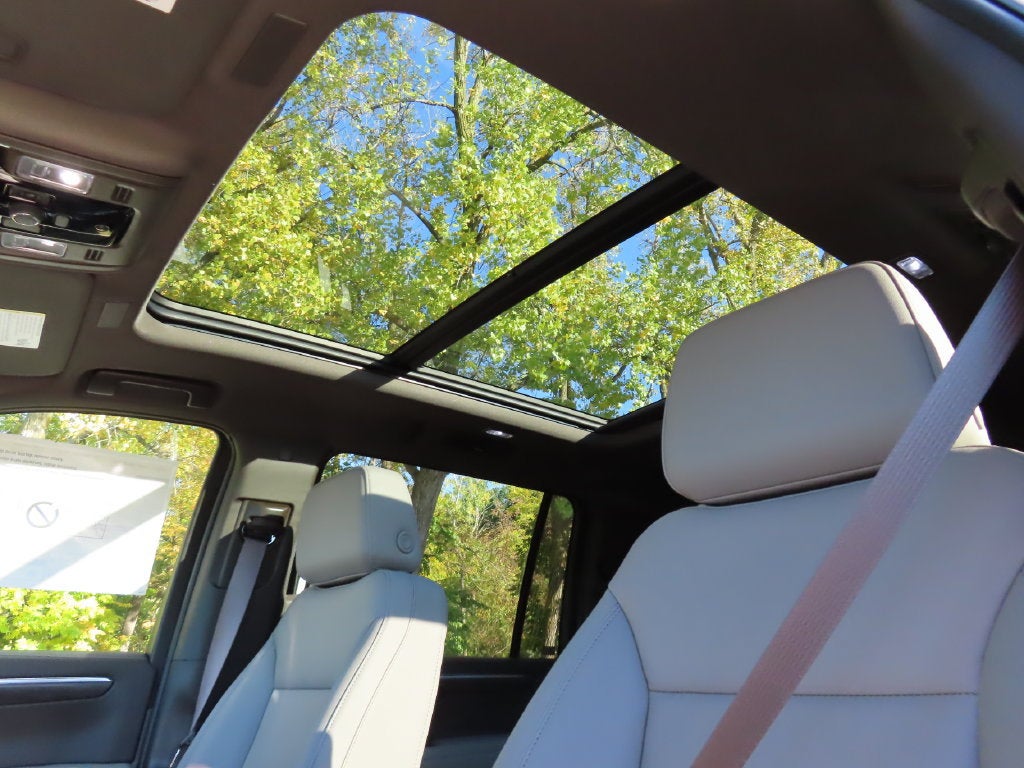 2027 Chevrolet Suburban LT