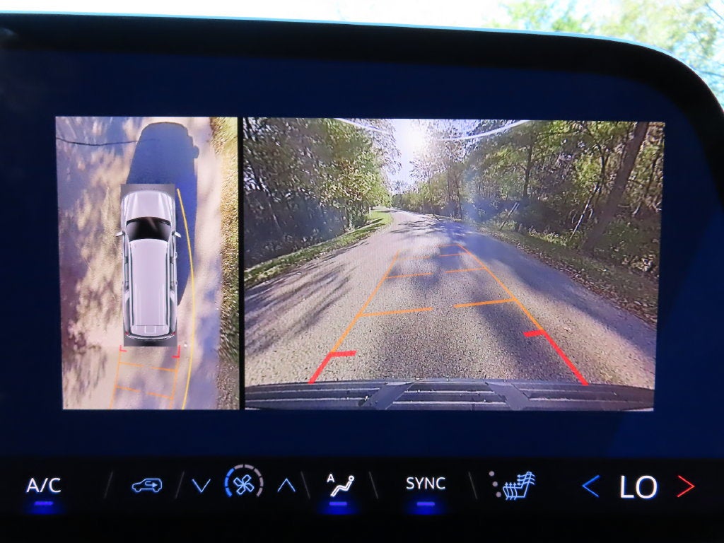 2027 Chevrolet Suburban LT