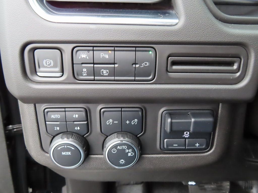 2022 Chevrolet Suburban LT