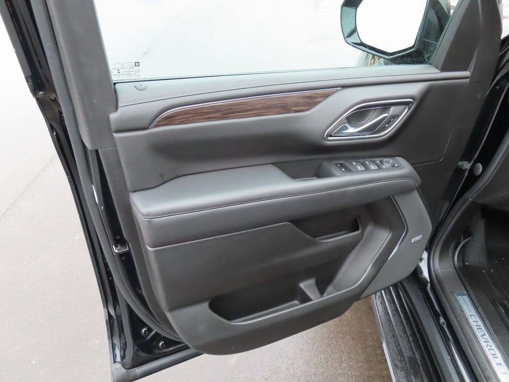 2022 Chevrolet Suburban LT