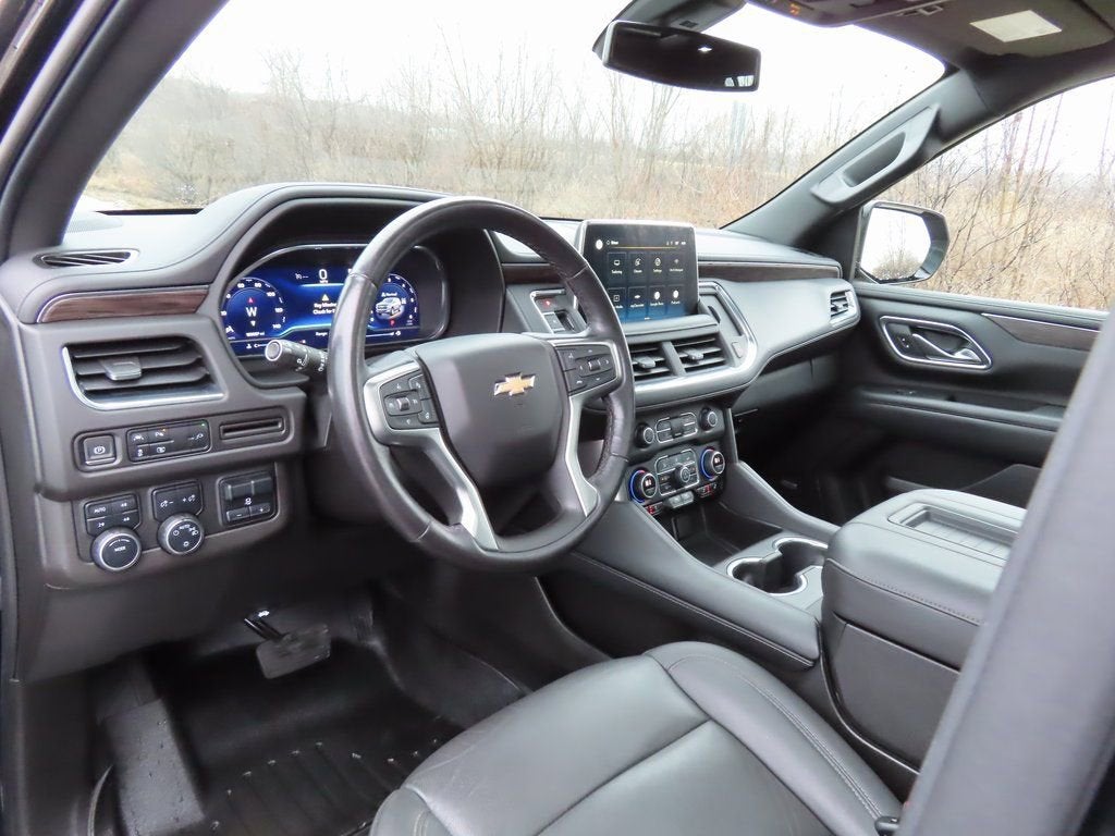 2022 Chevrolet Suburban LT