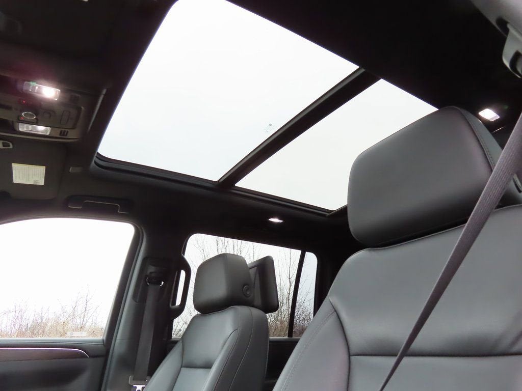 2022 Chevrolet Suburban LT