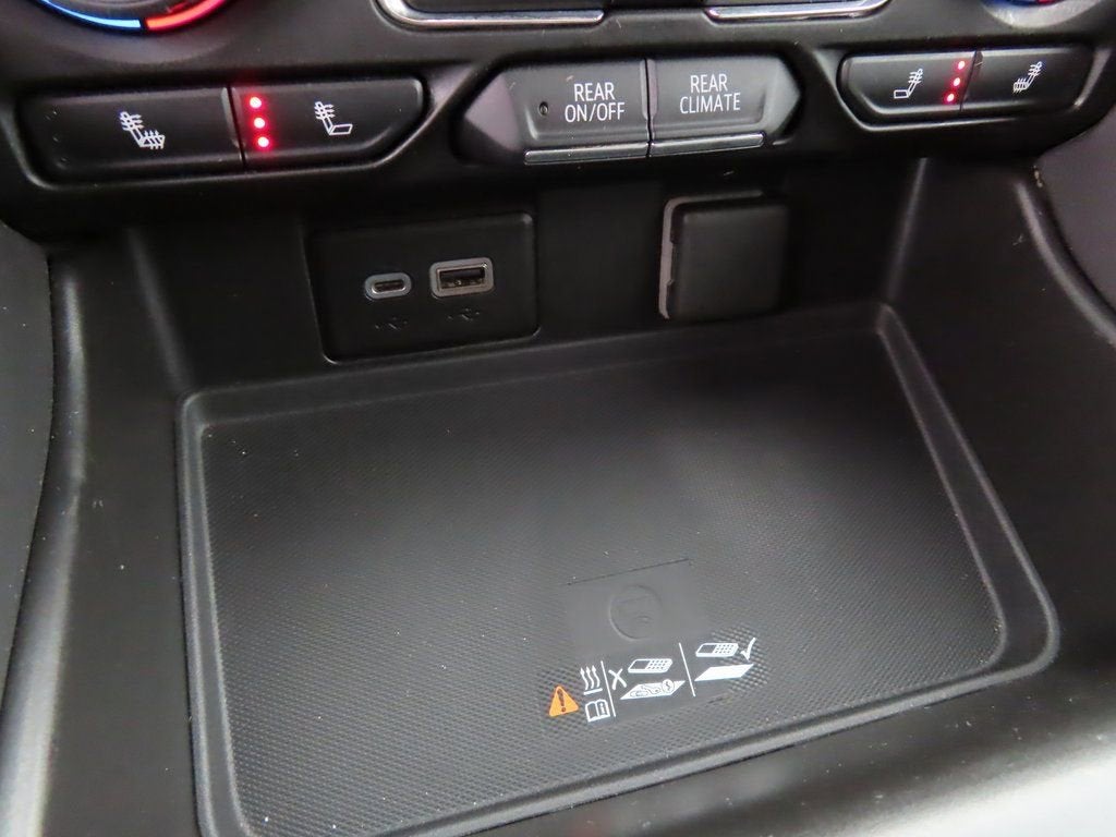 2022 Chevrolet Suburban LT