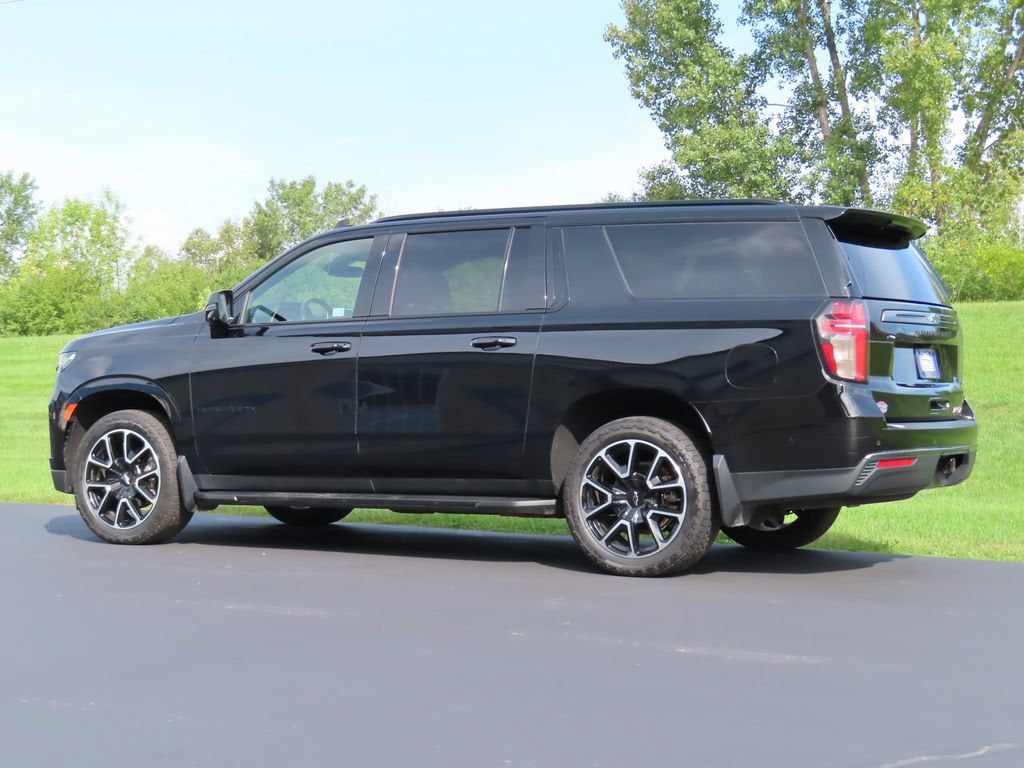 2022 Chevrolet Suburban RST