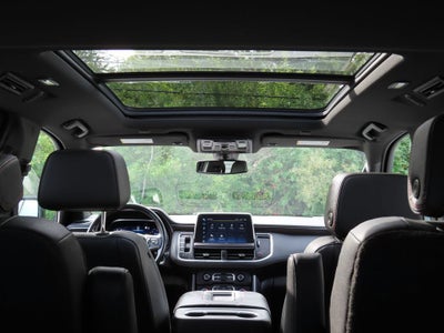 2022 Chevrolet Suburban RST