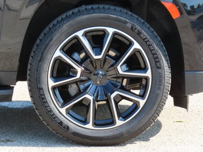 2024 Chevrolet Suburban RST